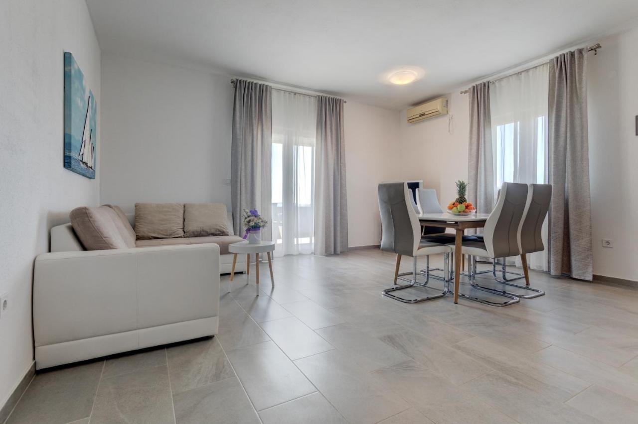 Love Apartments Zečevo エクステリア 写真