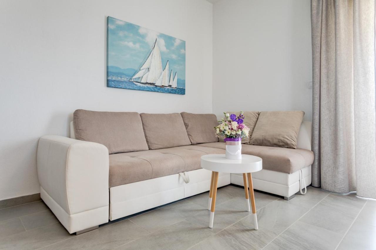 Love Apartments Zečevo エクステリア 写真
