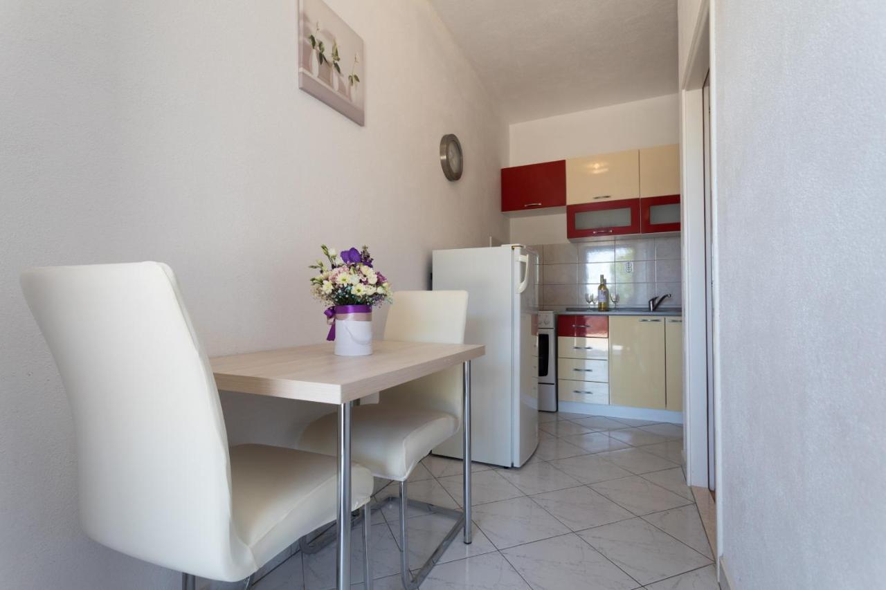 Love Apartments Zečevo エクステリア 写真