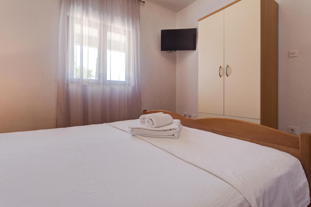 Love Apartments Zečevo エクステリア 写真