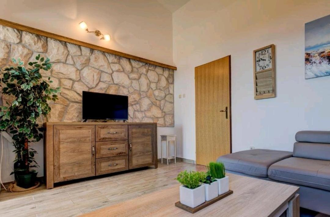 Love Apartments Zečevo エクステリア 写真