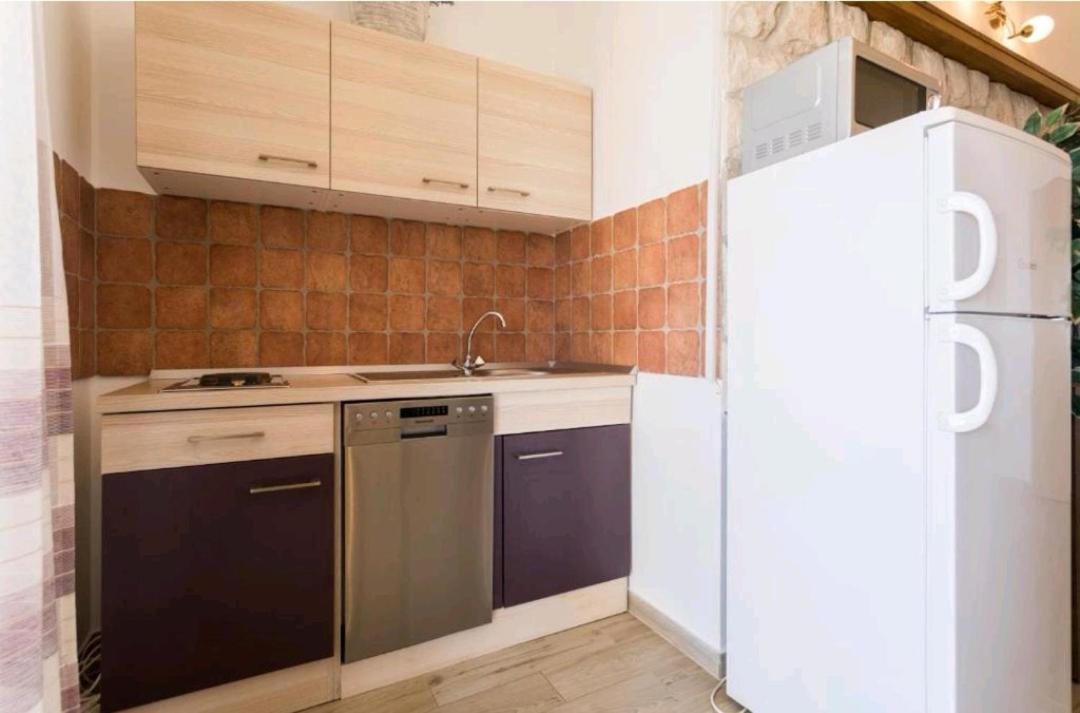Love Apartments Zečevo エクステリア 写真